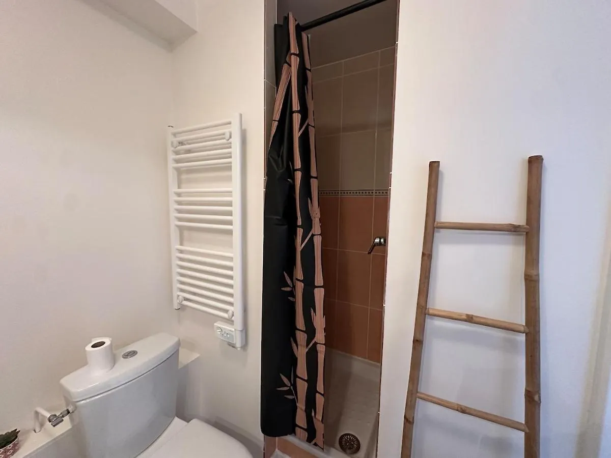 Le Petit Pillon - Studio Avec Parking Vannes Fransa